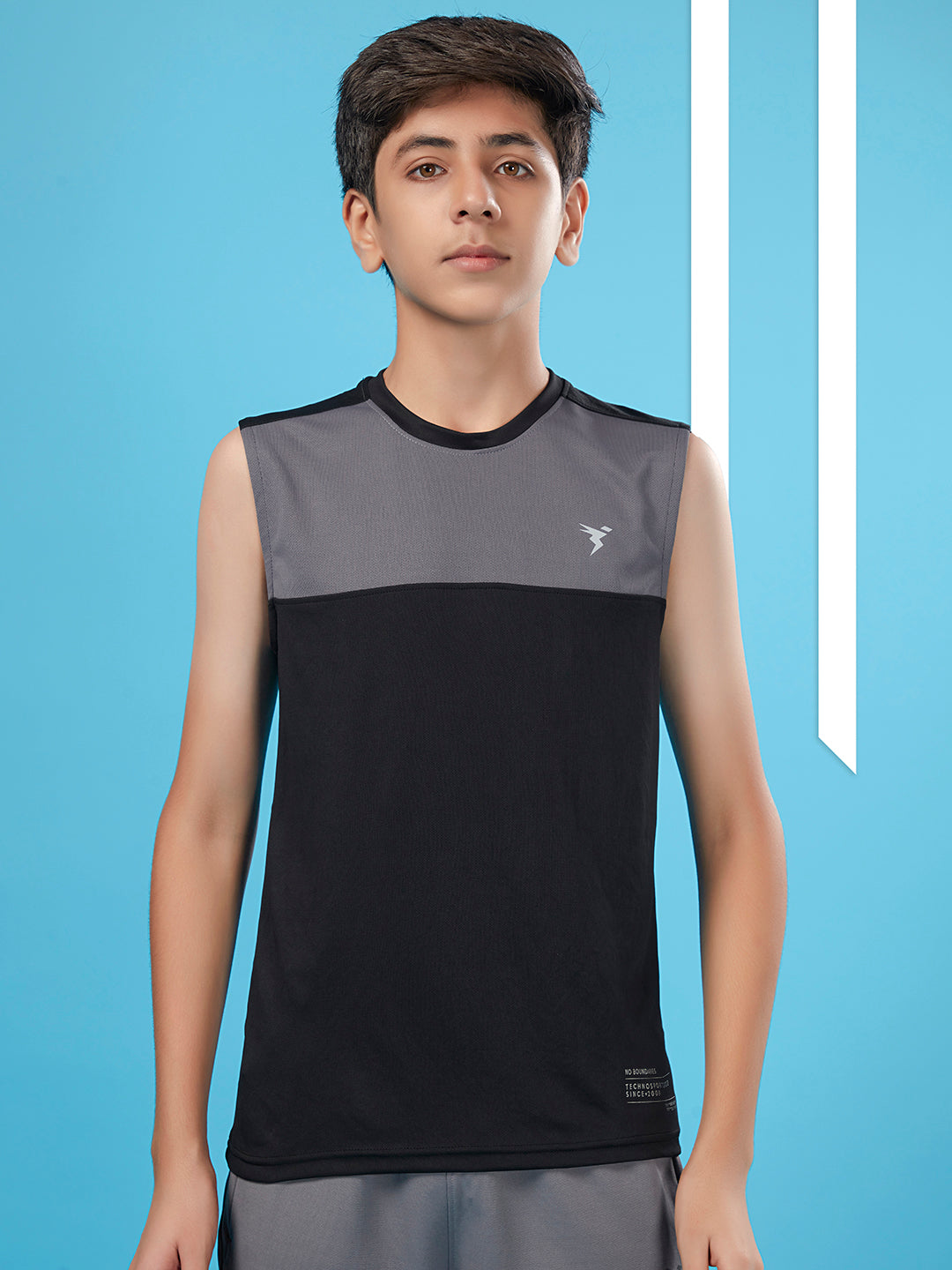 Boys Colorblock Slim Fit Round Neck T-shirt with TECHNO COOL+