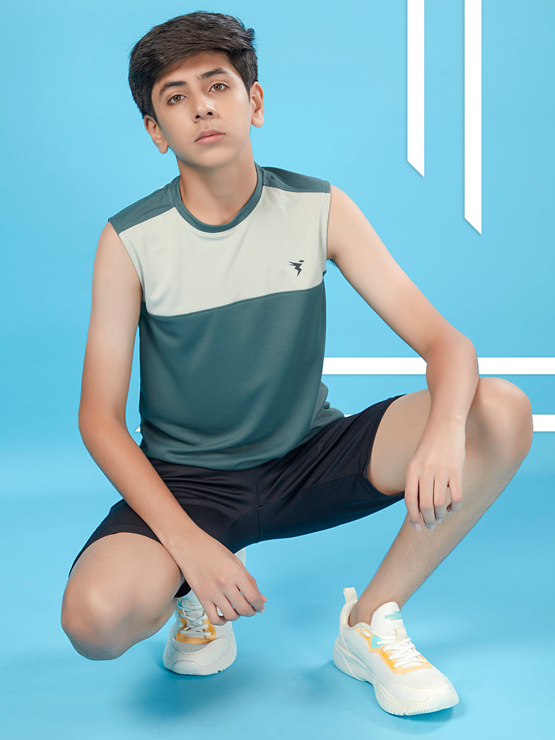 Boys Colorblock Slim Fit Round Neck T-shirt with TECHNO COOL+