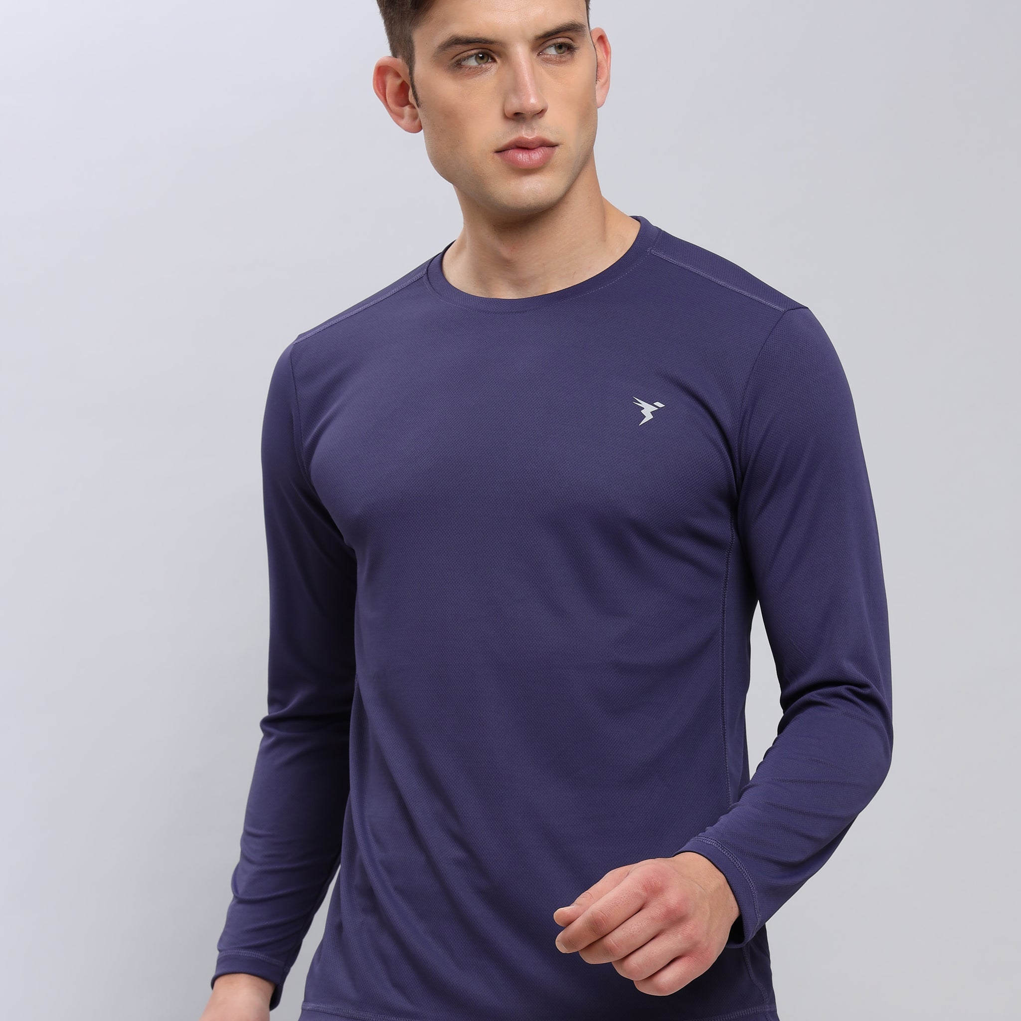 Men Solid Slim Fit Crew Neck T-shirt with TECHNO COOL+