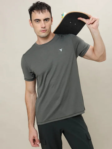 Men Solid Slim Fit Crew Neck T-shirt with TECHNO COOL+