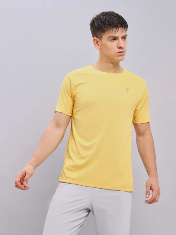 Men Solid Slim Fit Crew Neck T-shirt with TECHNO COOL+