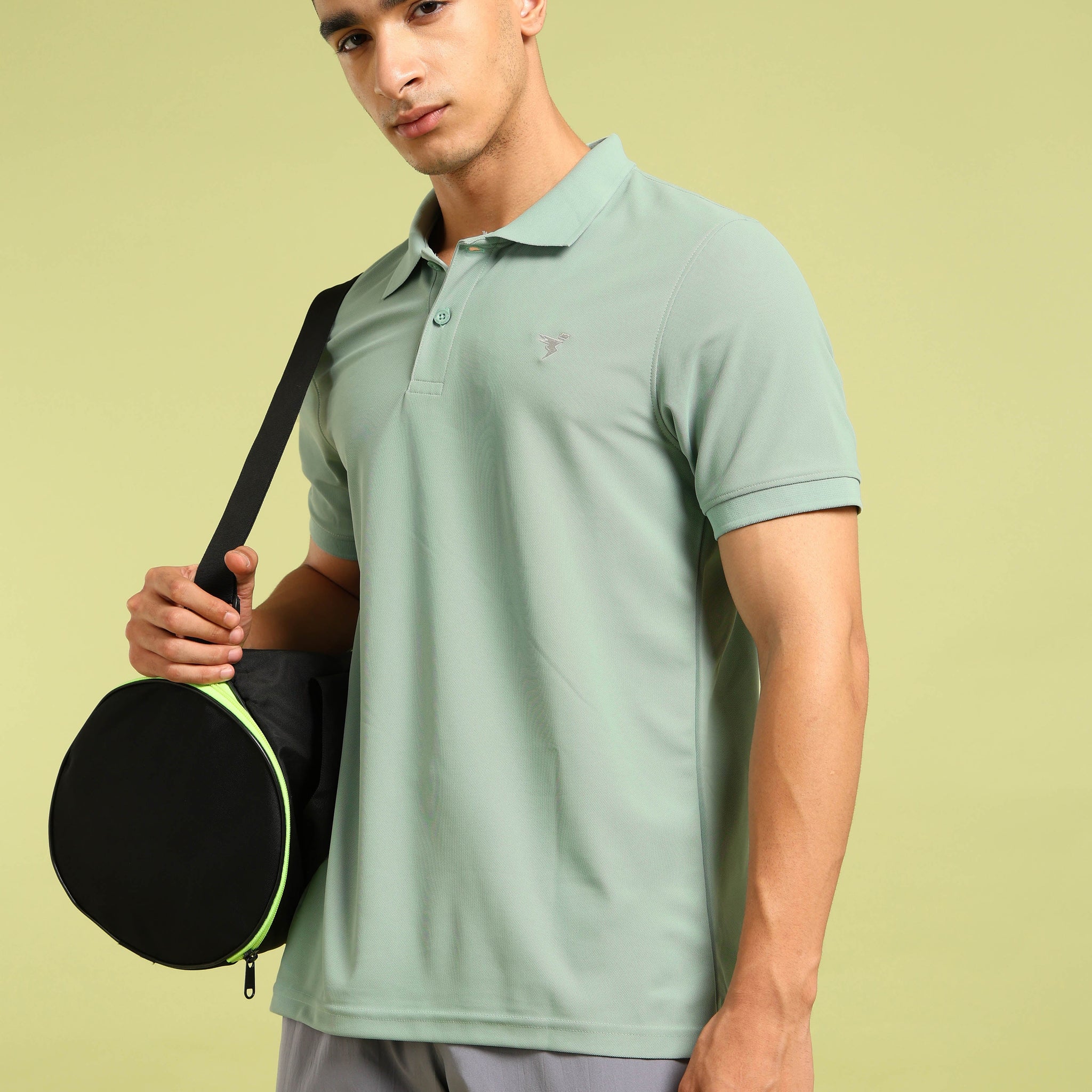 Men Solid Slim Fit Polo T-shirt with MATPIQ