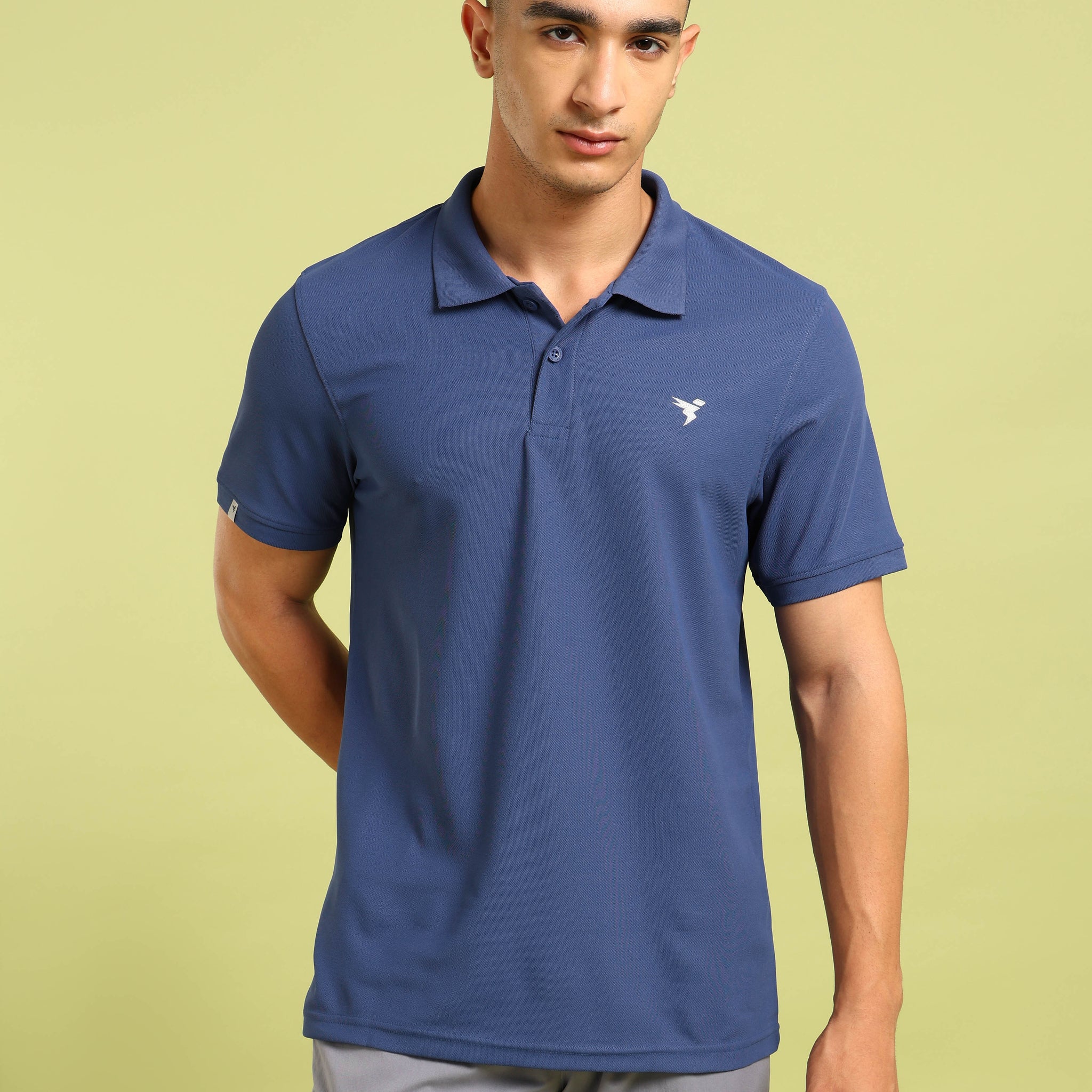 Men Solid Slim Fit Polo T-shirt with MATPIQ