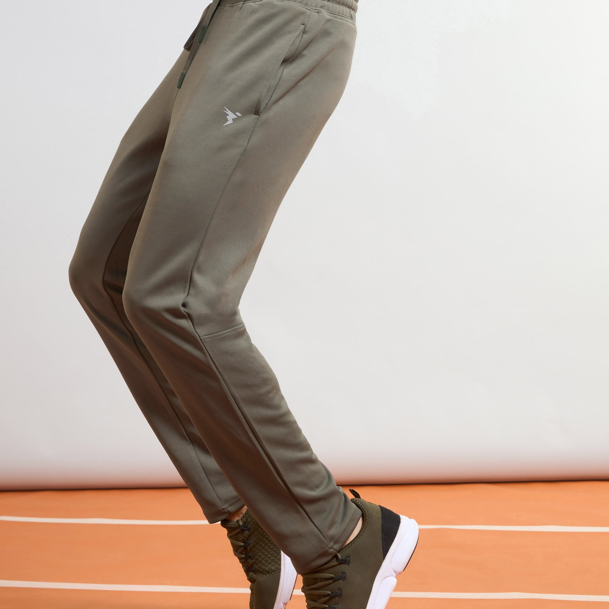 Men Solid Slim Fit Trackpants with ELASTO PLUS