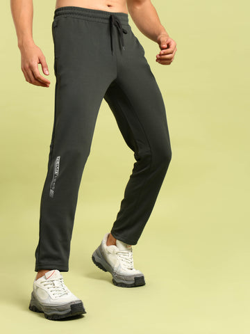 Men Solid Slim Fit Trackpants with ELASTO PLUS