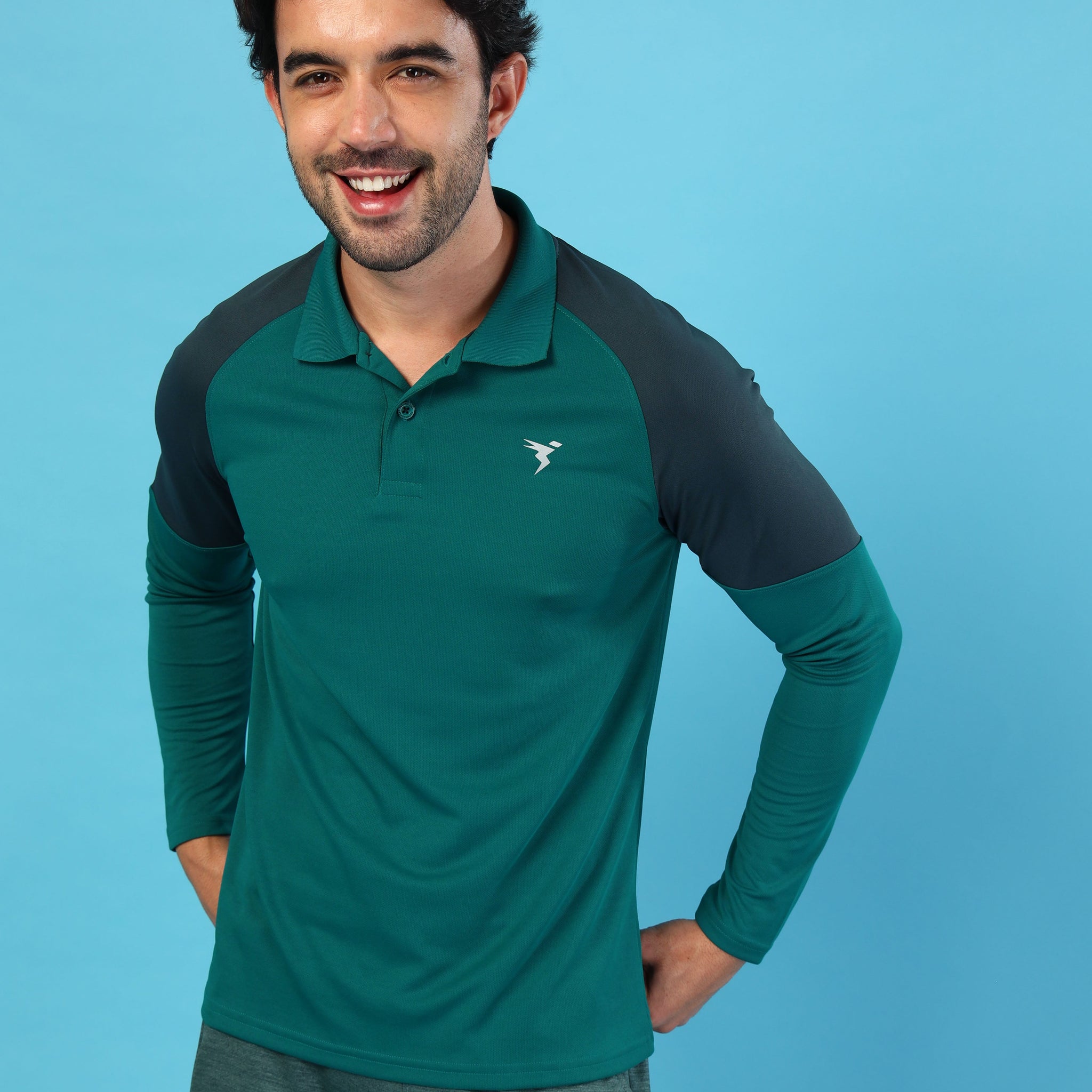 Men Colorblock Slim Fit Polo T-shirt with TECHNO COOL+