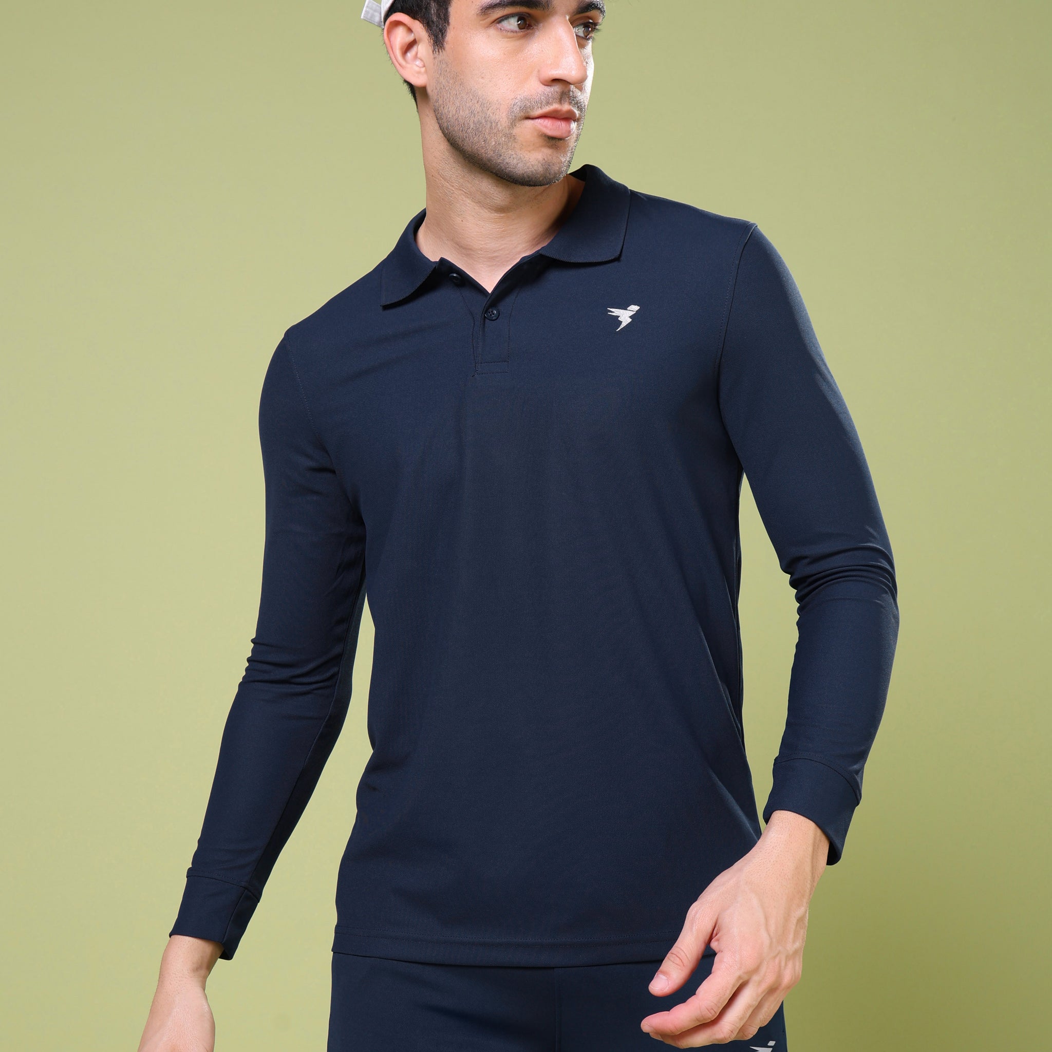 Men Solid Slim Fit Polo T-shirt with MATPIQ