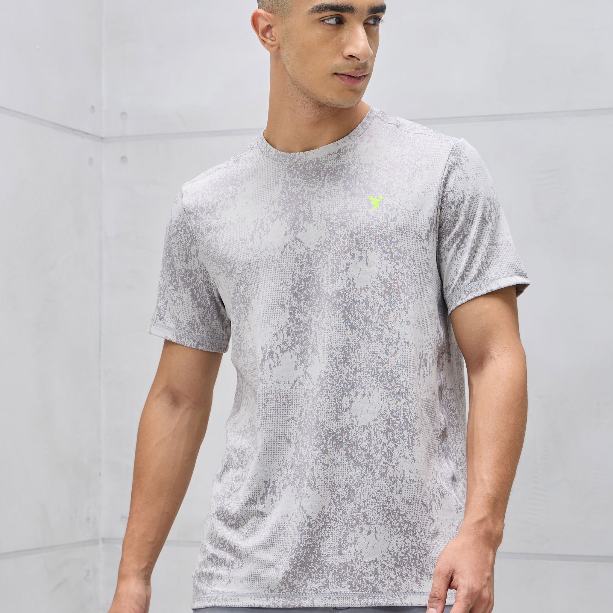 Men Jacquard Slim Fit Crew Neck T-shirt with DOUBLE COOL