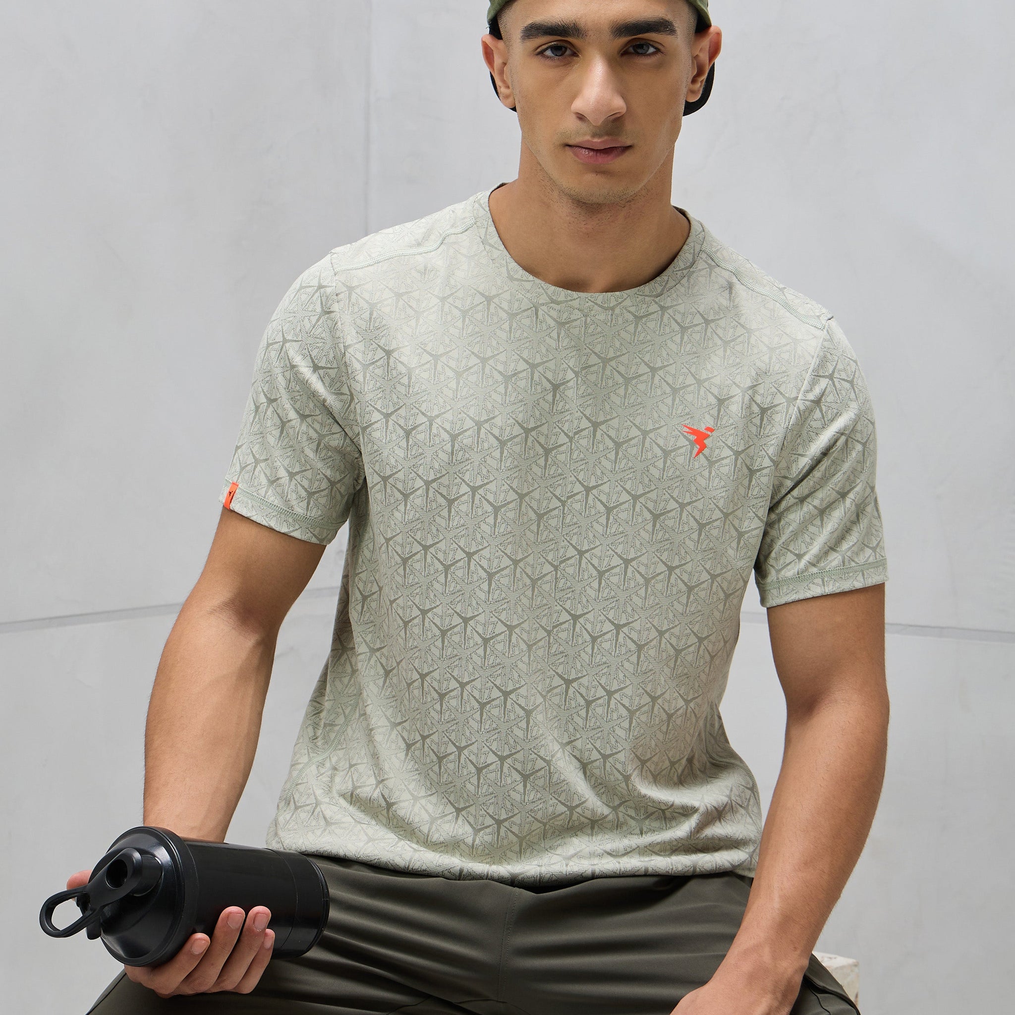 Men Jacquard Slim Fit Crew Neck T-shirt with DOUBLE COOL