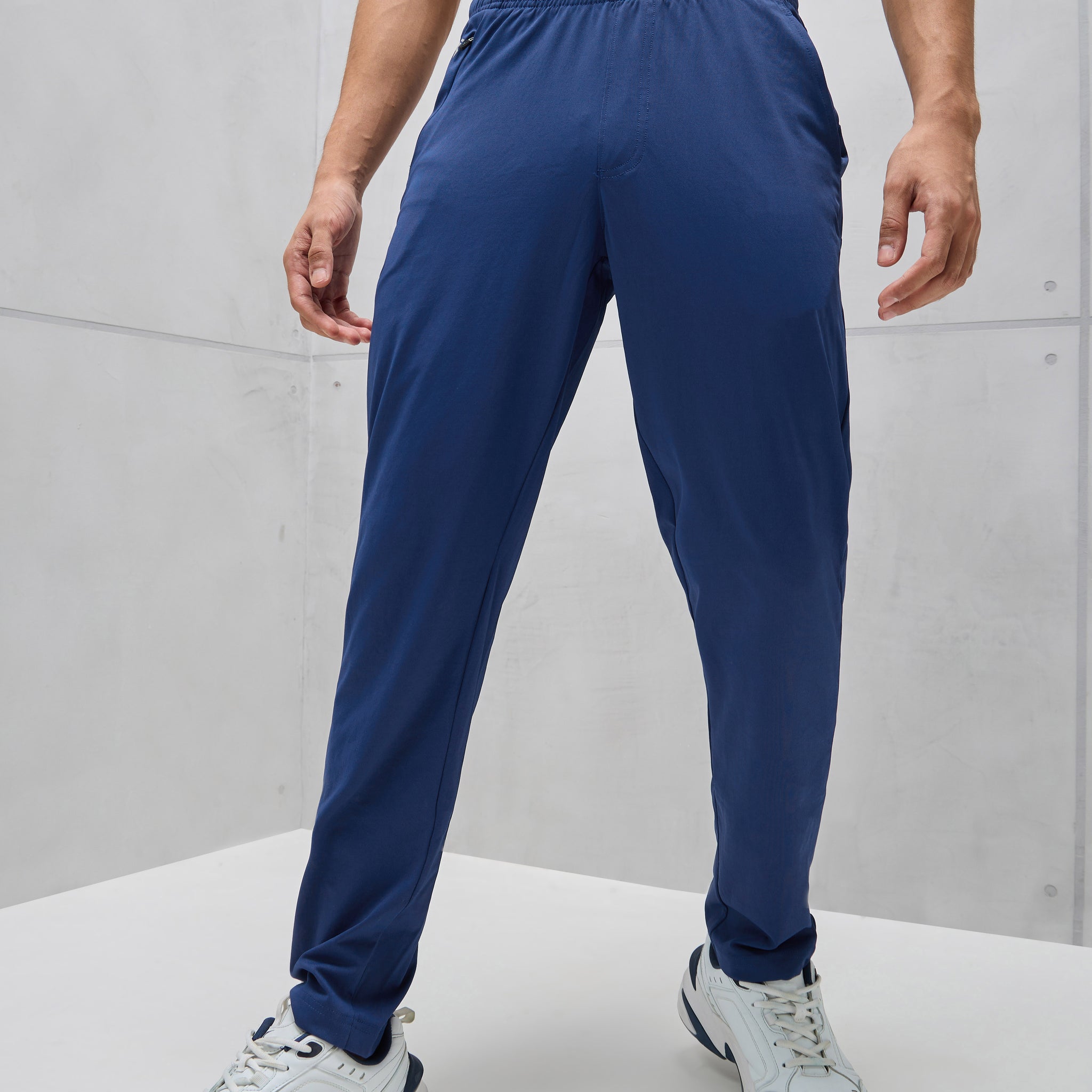 Men Solid Relax Fit Trackpants with ELASTO PLUS