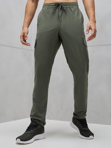 Men Solid Relax Fit Cargo Trackpants with DURACOOL+