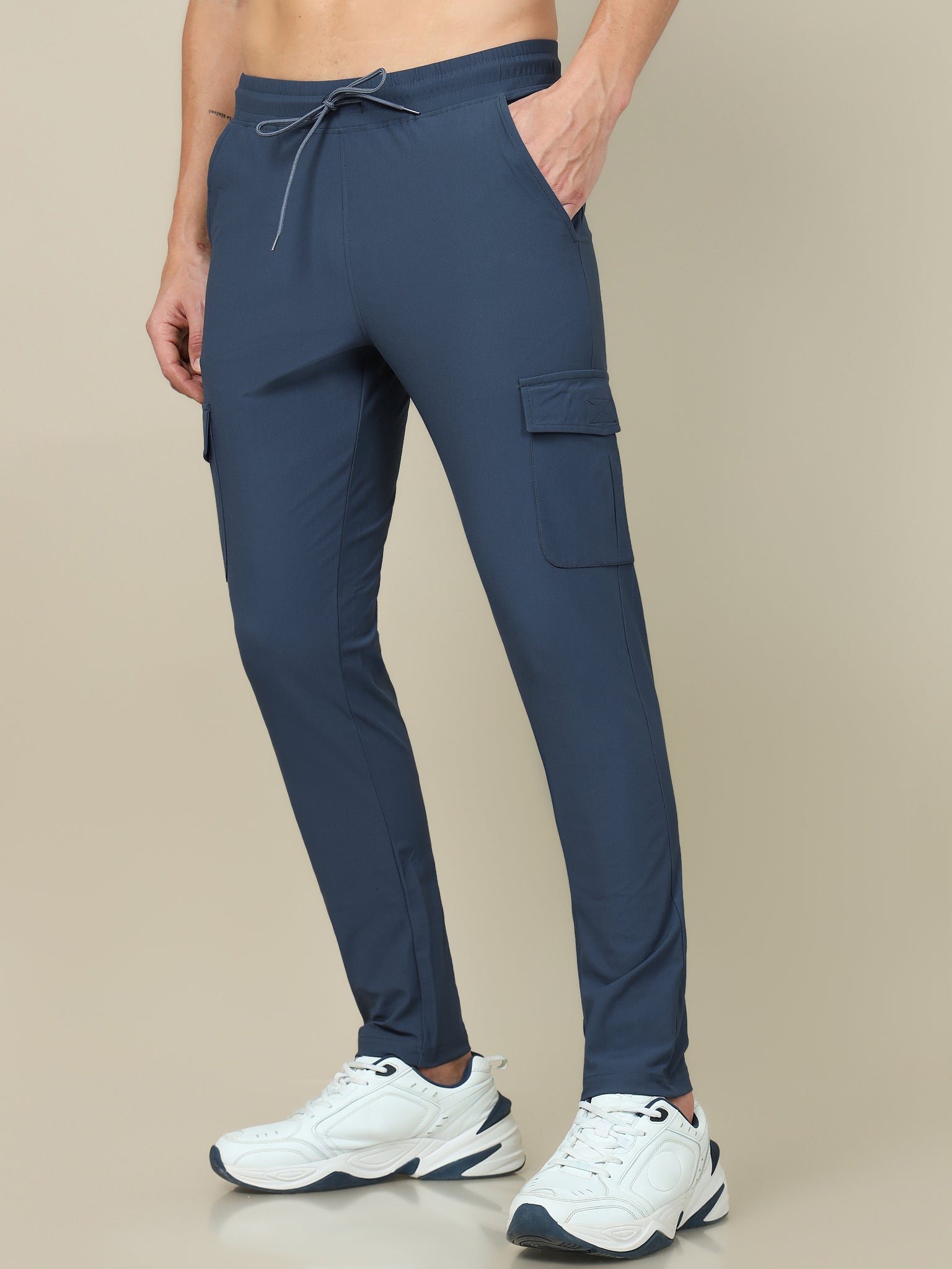 Men Solid Relax Fit Cargo Trackpants with DURACOOL+