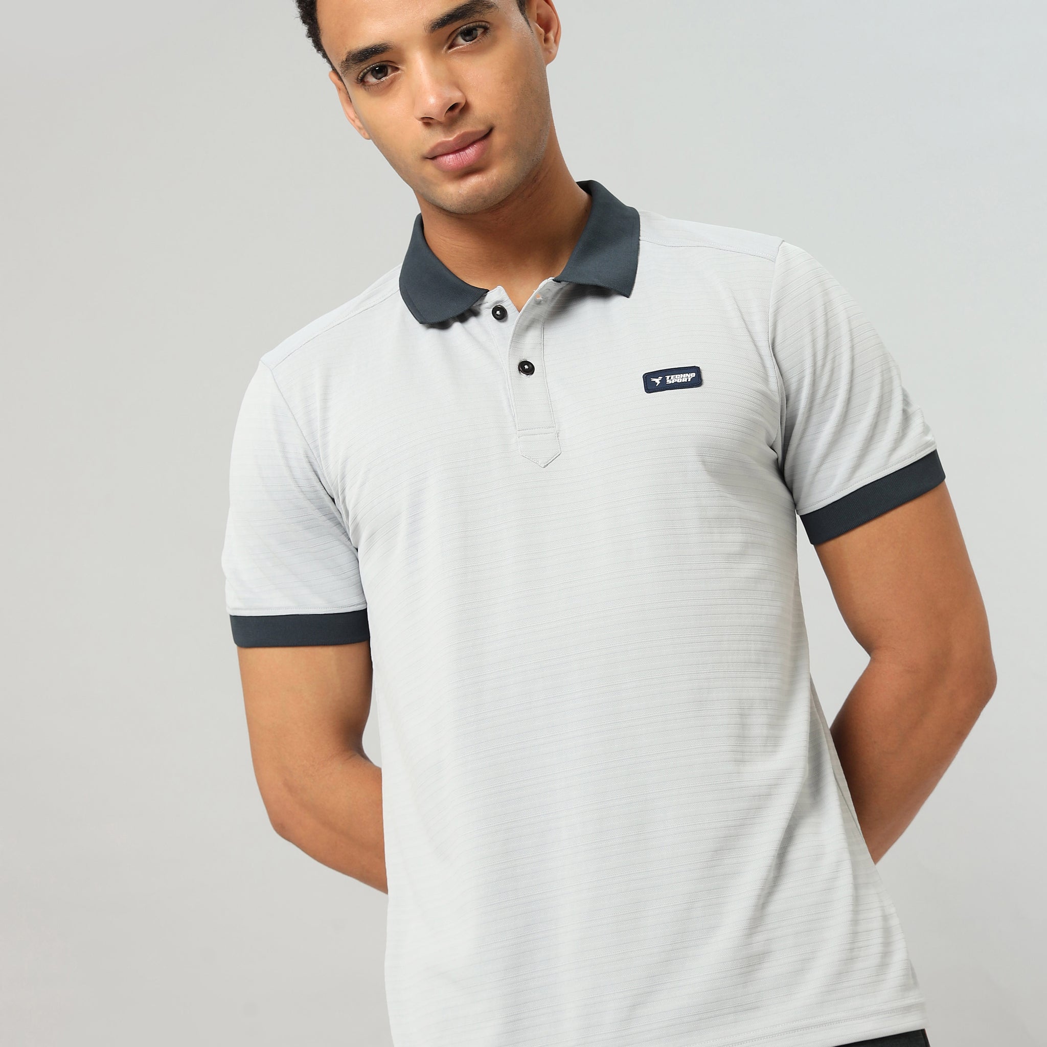 Men Solid Slim Fit Polo Sports T-shirt with MATPIQ