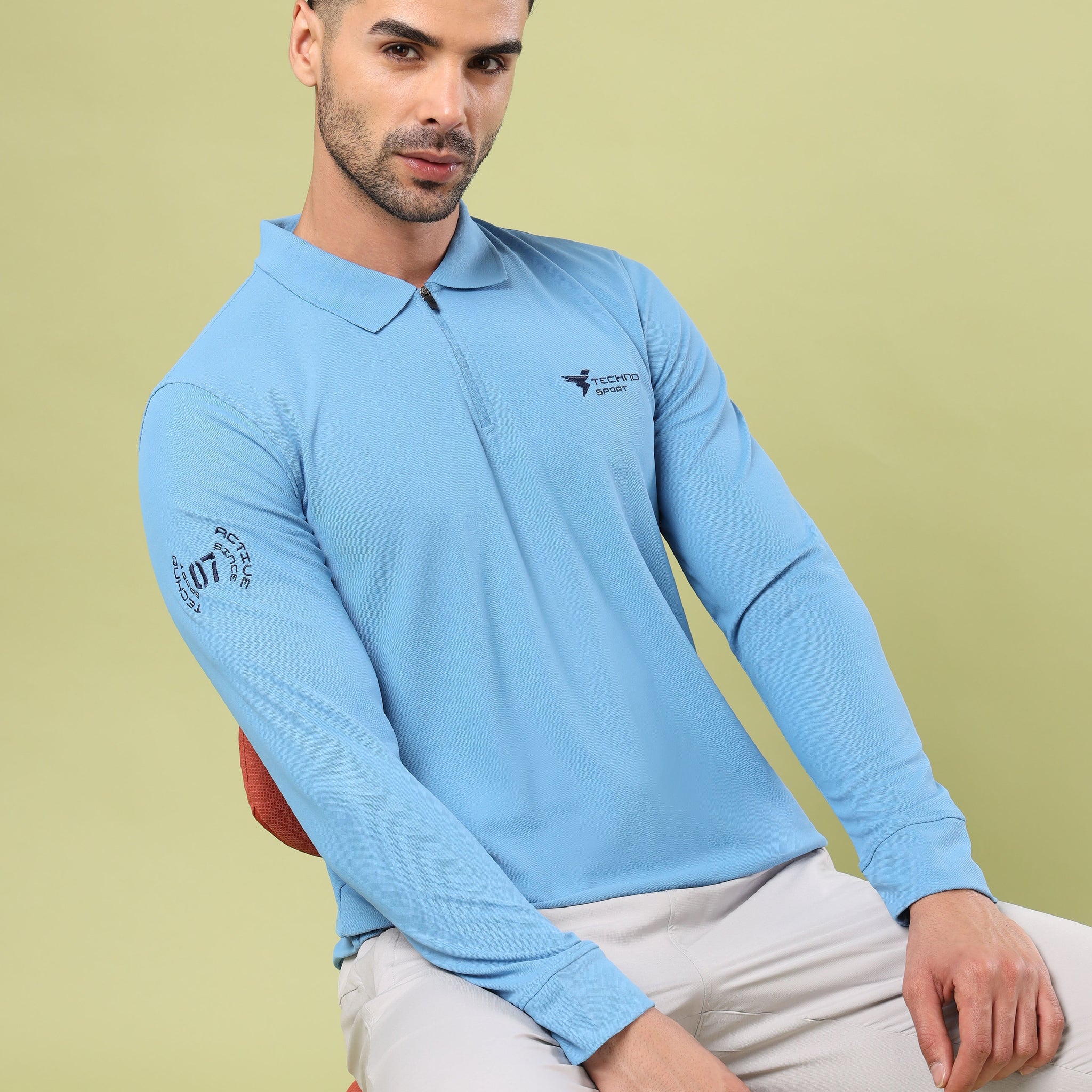 Men Solid Slim Fit Polo Sports T-shirt with MATPIQ