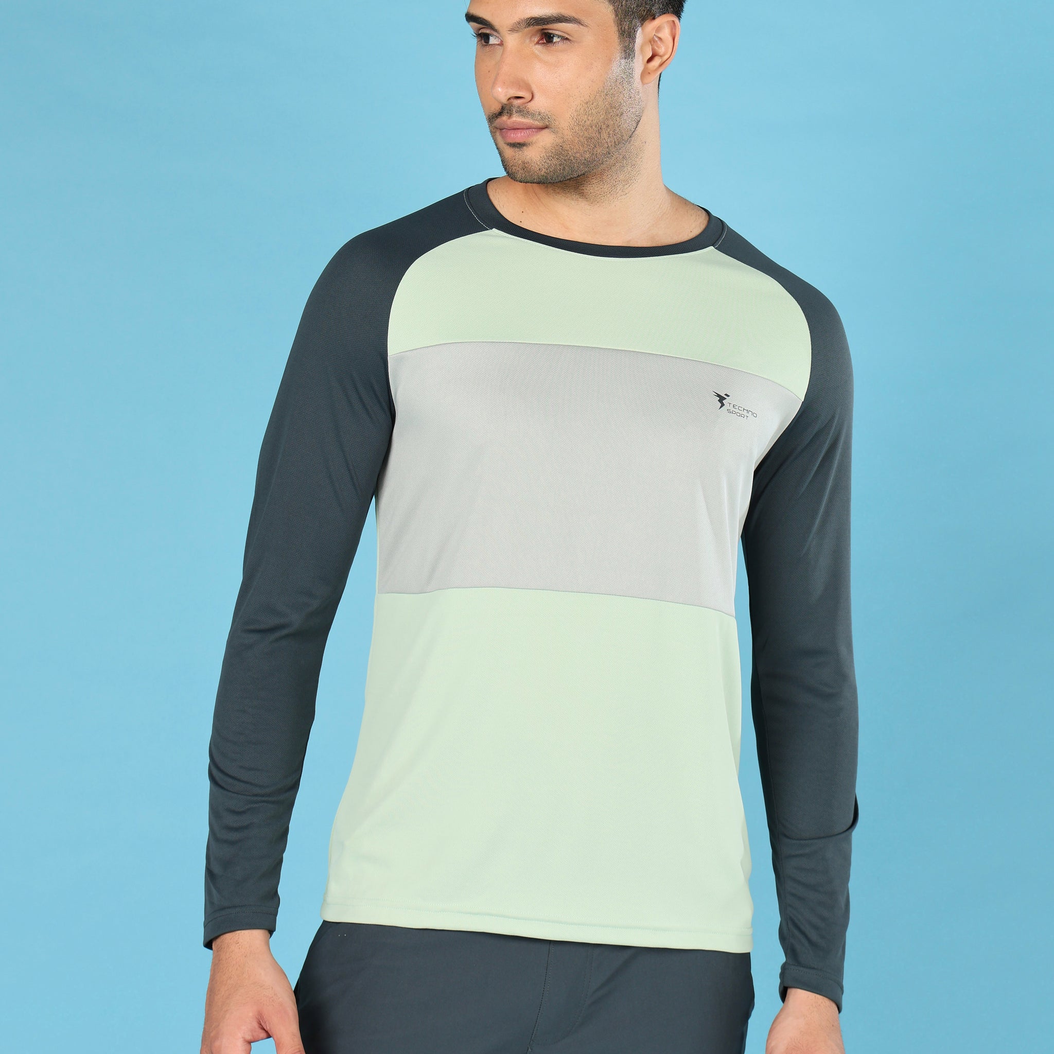 Men Colorblock Slim Fit Crew Neck T-shirt with TECHNO COOL+