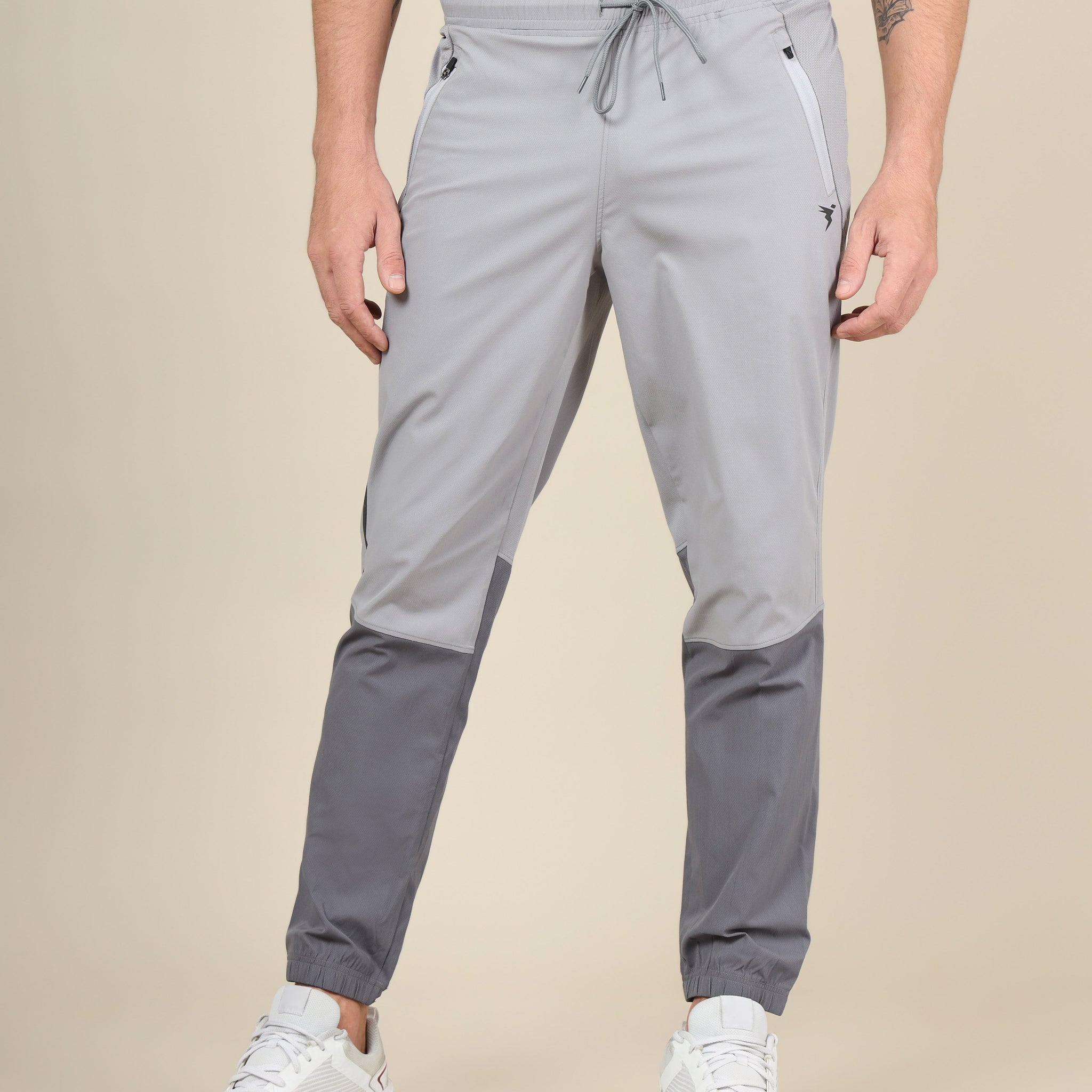 Men Colorblock Slim Fit Joggers with TECHNOLITE STRETCH