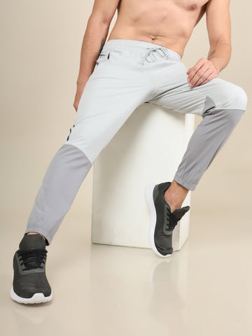 Men Colorblock Slim Fit Joggers with TECHNOLITE STRETCH