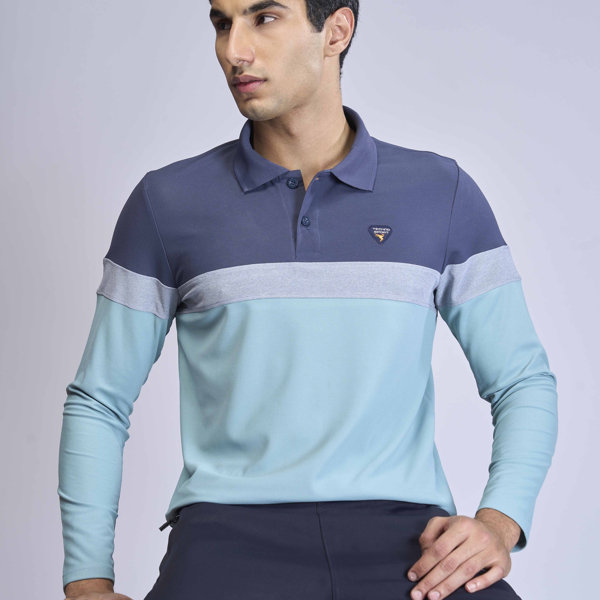 Men Colorblock Slim Fit Polo T-shirt with MATPIQ