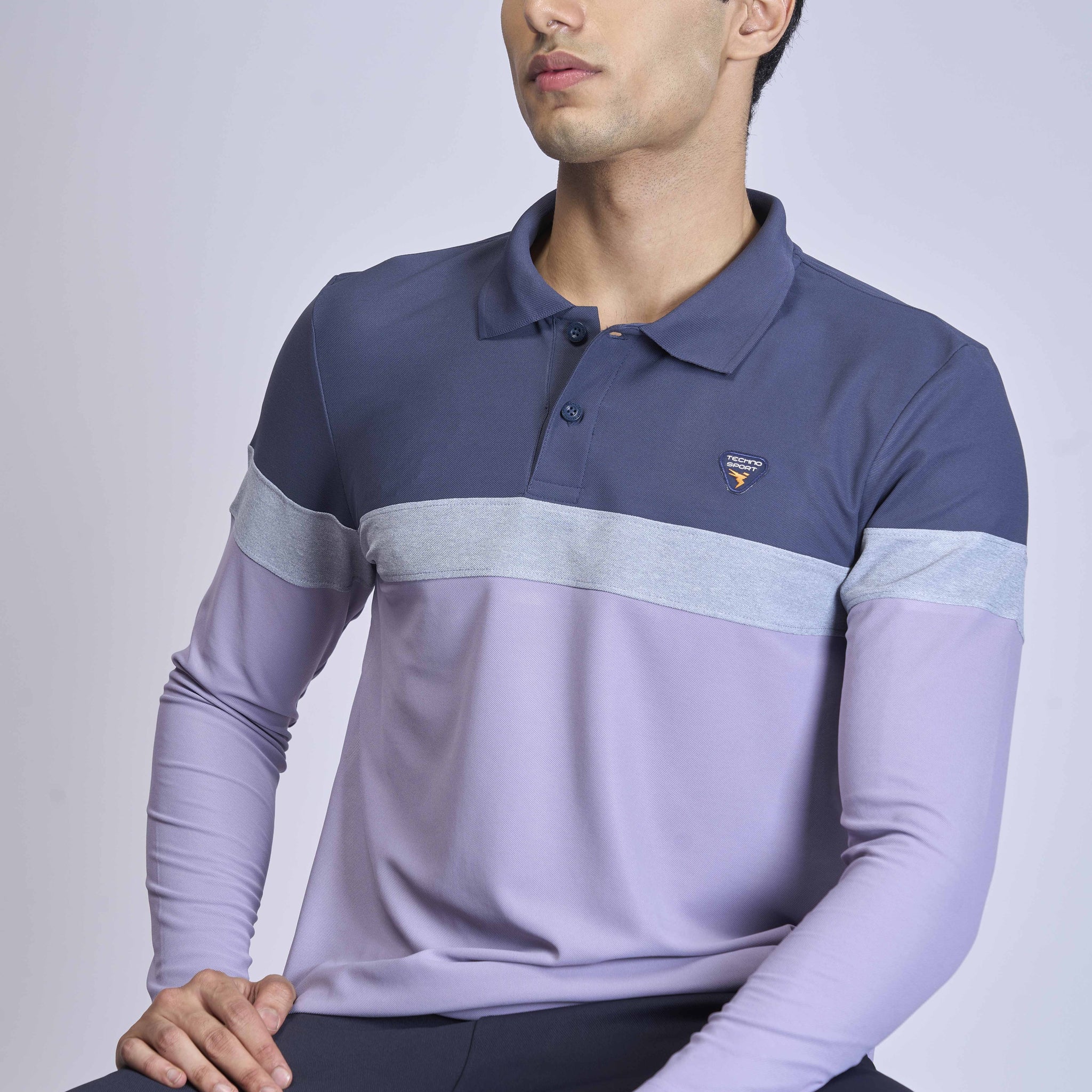 Men Colorblock Slim Fit Polo T-shirt with MATPIQ