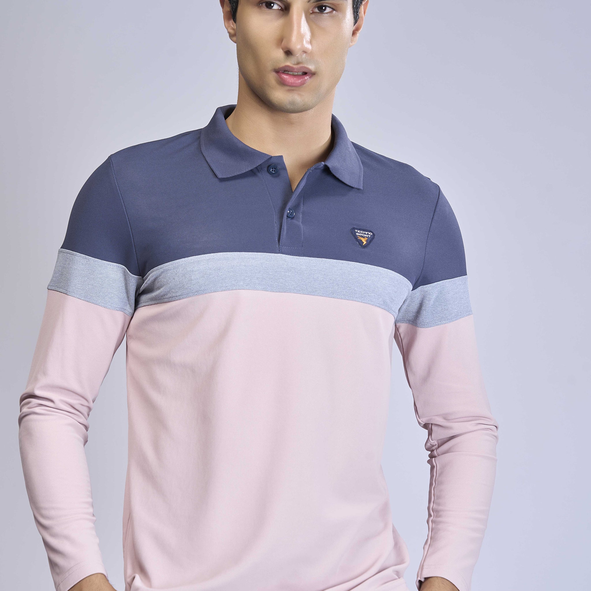 Men Colorblock Slim Fit Polo T-shirt with MATPIQ