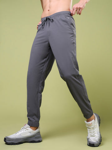 Men Solid Slim Fit Joggers with ELASTOPLUS