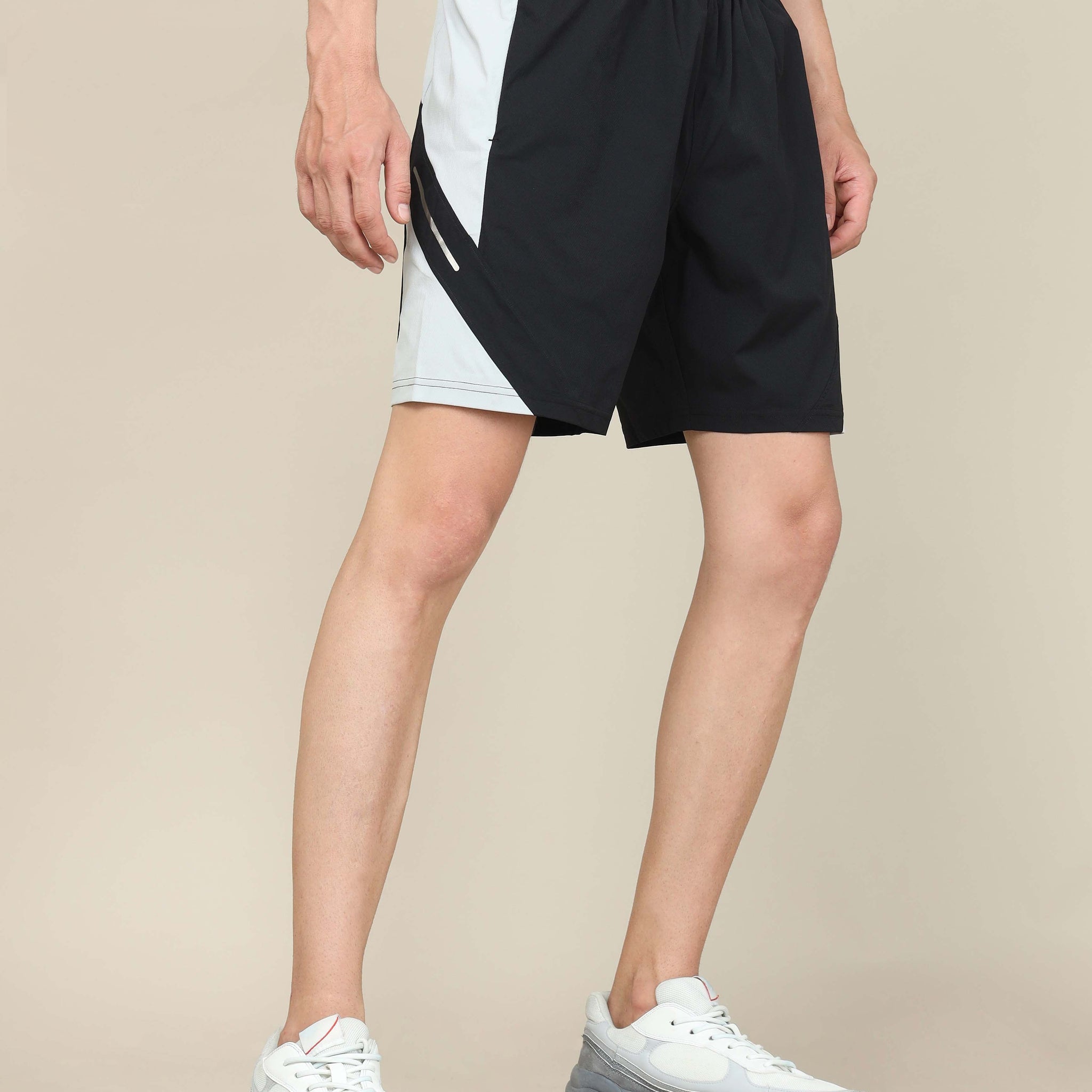 Men Colorblock Slim Fit Shorts with Lytra