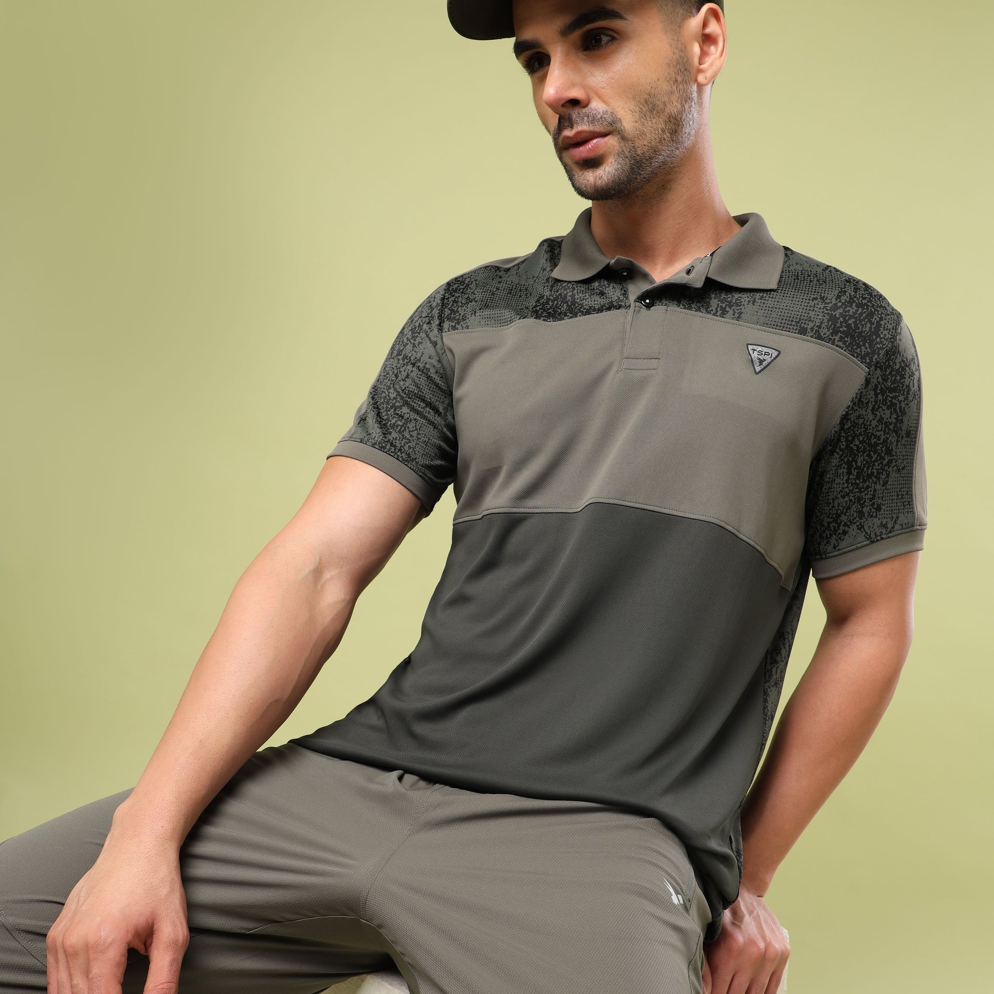 Men Colorblock Slim Fit Polo Sports T-shirt with DOUBLE COOL