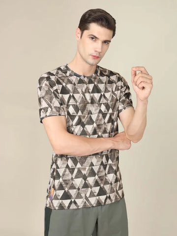 Men Abstract Print Slim Fit Crew Neck T-shirt with TECHNO COOL+