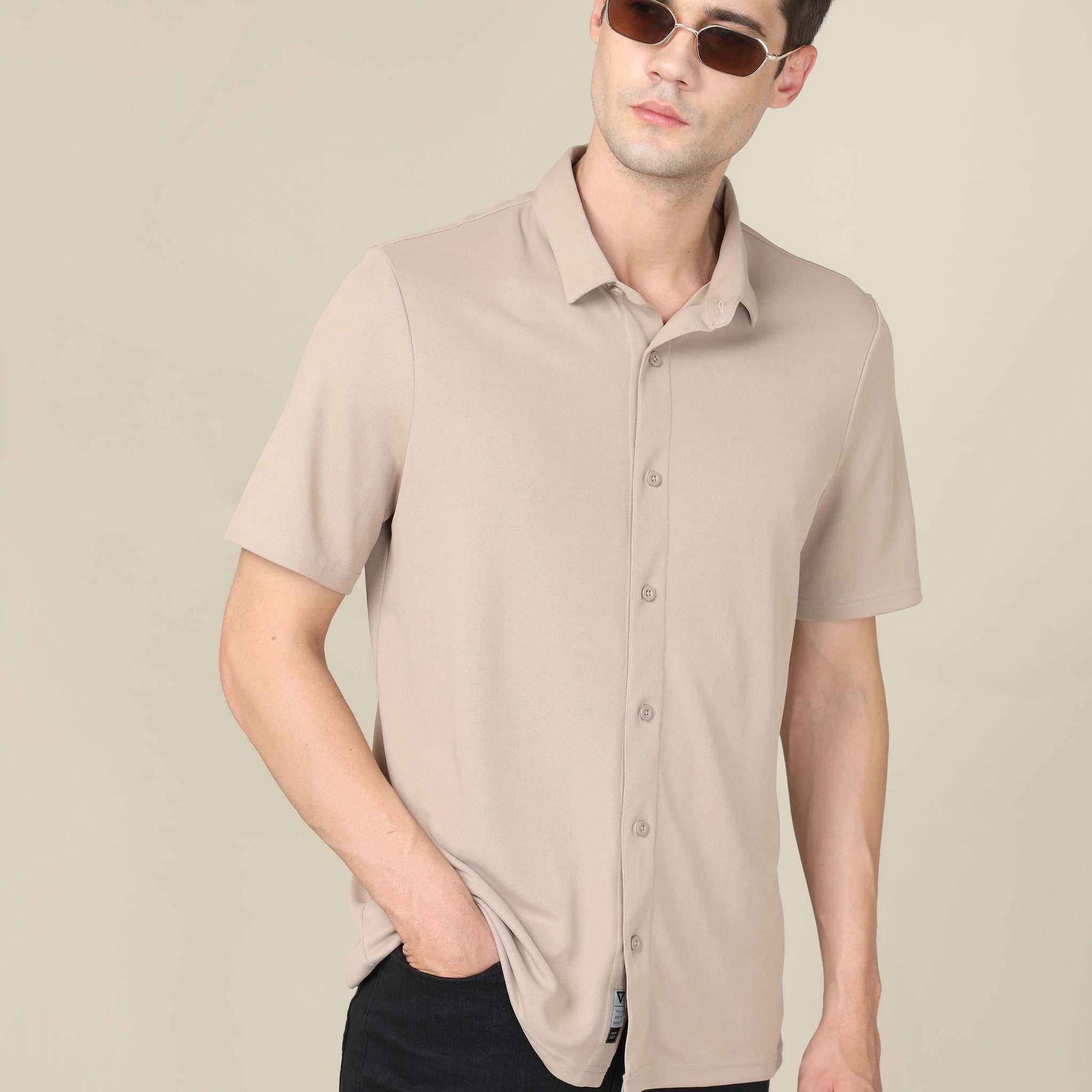 Men Solid Regular Fit Spread Collar Shirt with TECHNO COOL+