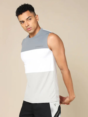 Men Colorblock Slim Fit Crew Neck Innerwear Vest with TECHNO COOL+