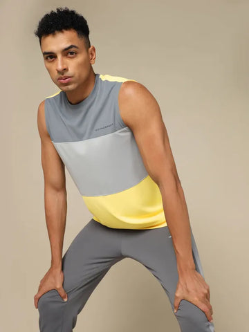 Men Colorblock Slim Fit Crew Neck Innerwear Vest with TECHNO COOL+