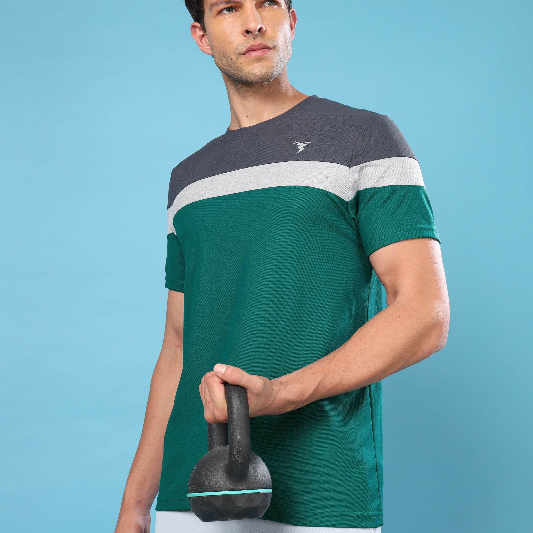 Men Colorblock Slim Fit Crew Neck T-shirt with MATPIQ