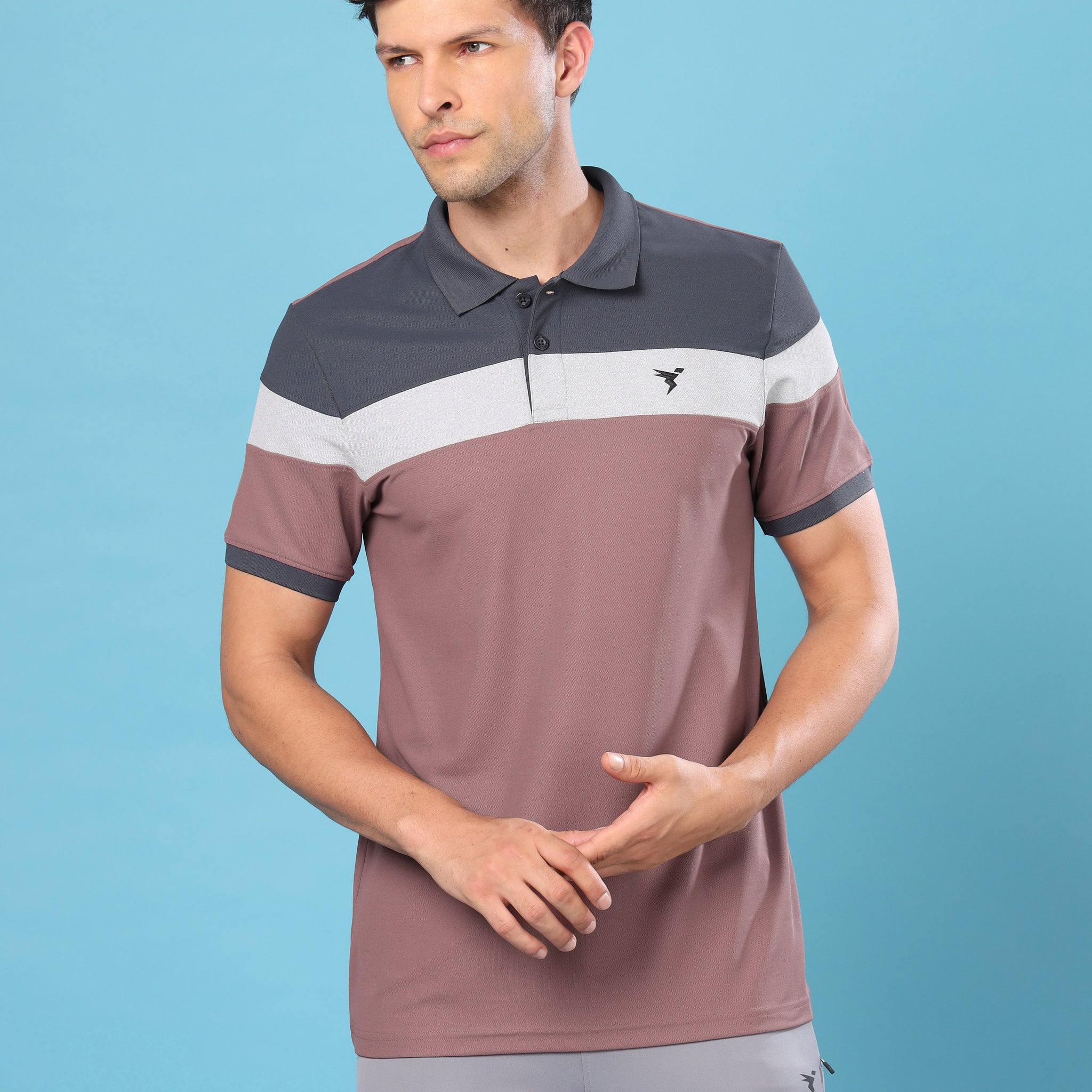 Men Colorblock Slim Fit Polo T-shirt with MATPIQ