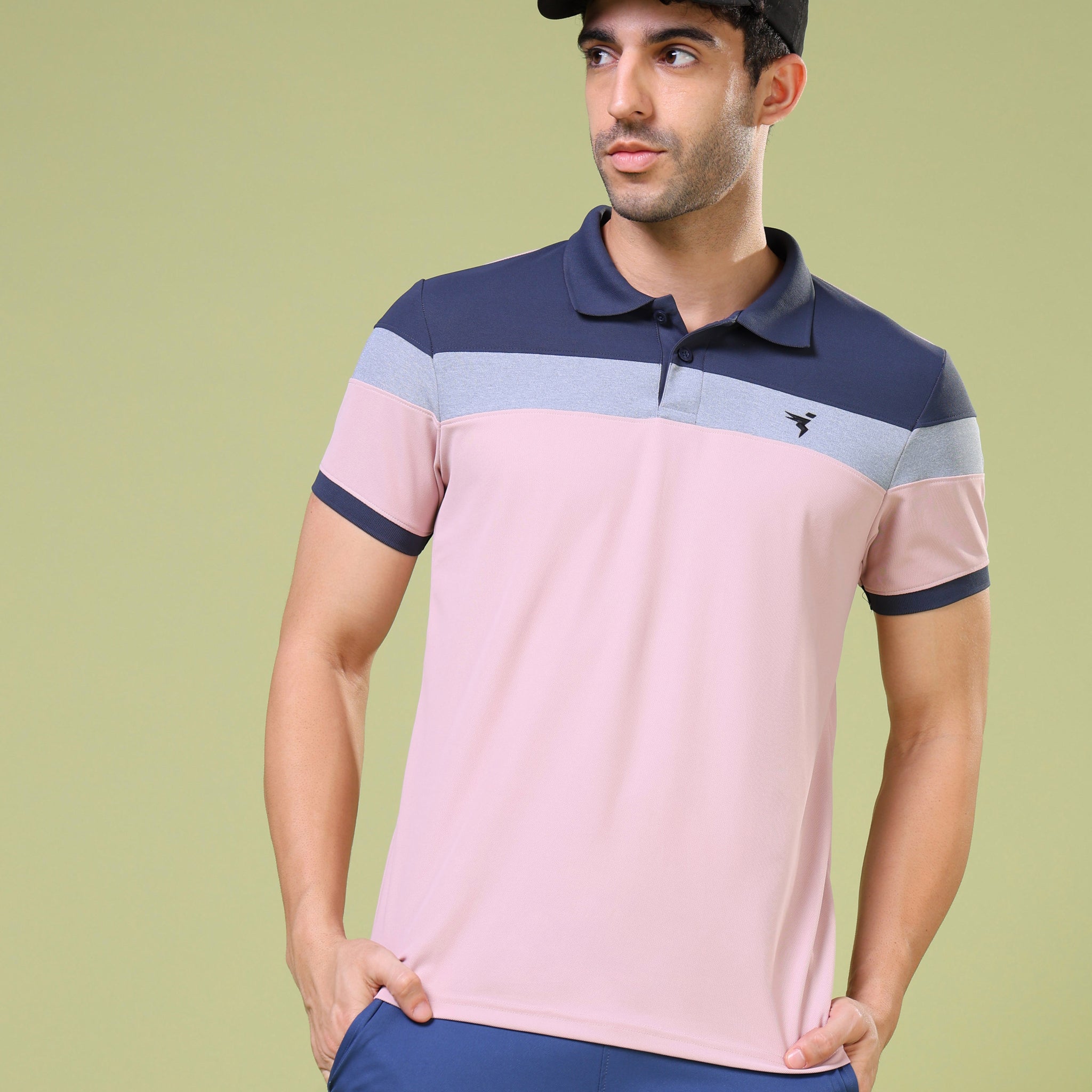 Men Colorblock Slim Fit Polo T-shirt with MATPIQ