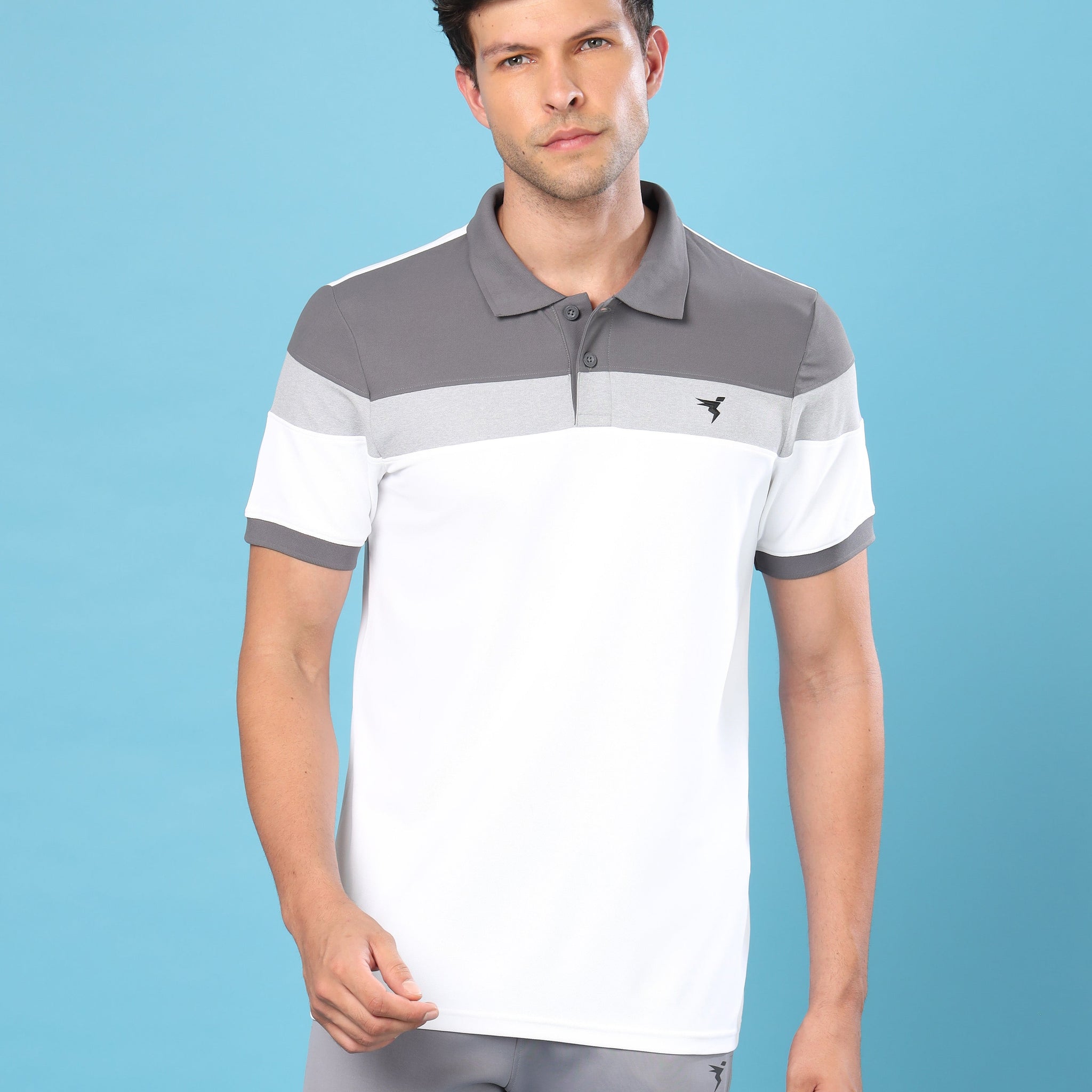 Men Colorblock Slim Fit Polo T-shirt with MATPIQ