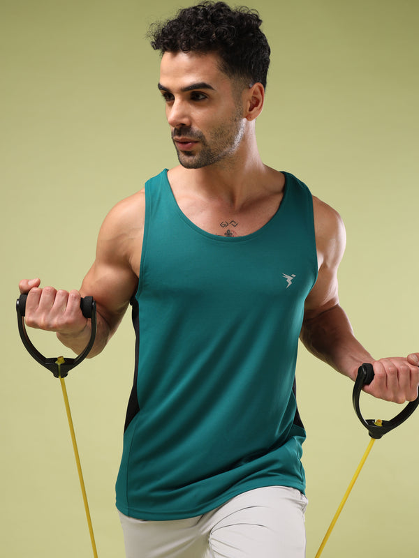 Men Solid Slim Fit Scoop Neck Sports Innerwear Vest with TECHNO COOL+