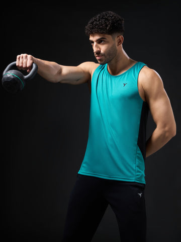 Men Solid Slim Fit Scoop Neck Sports Innerwear Vest with TECHNO COOL+