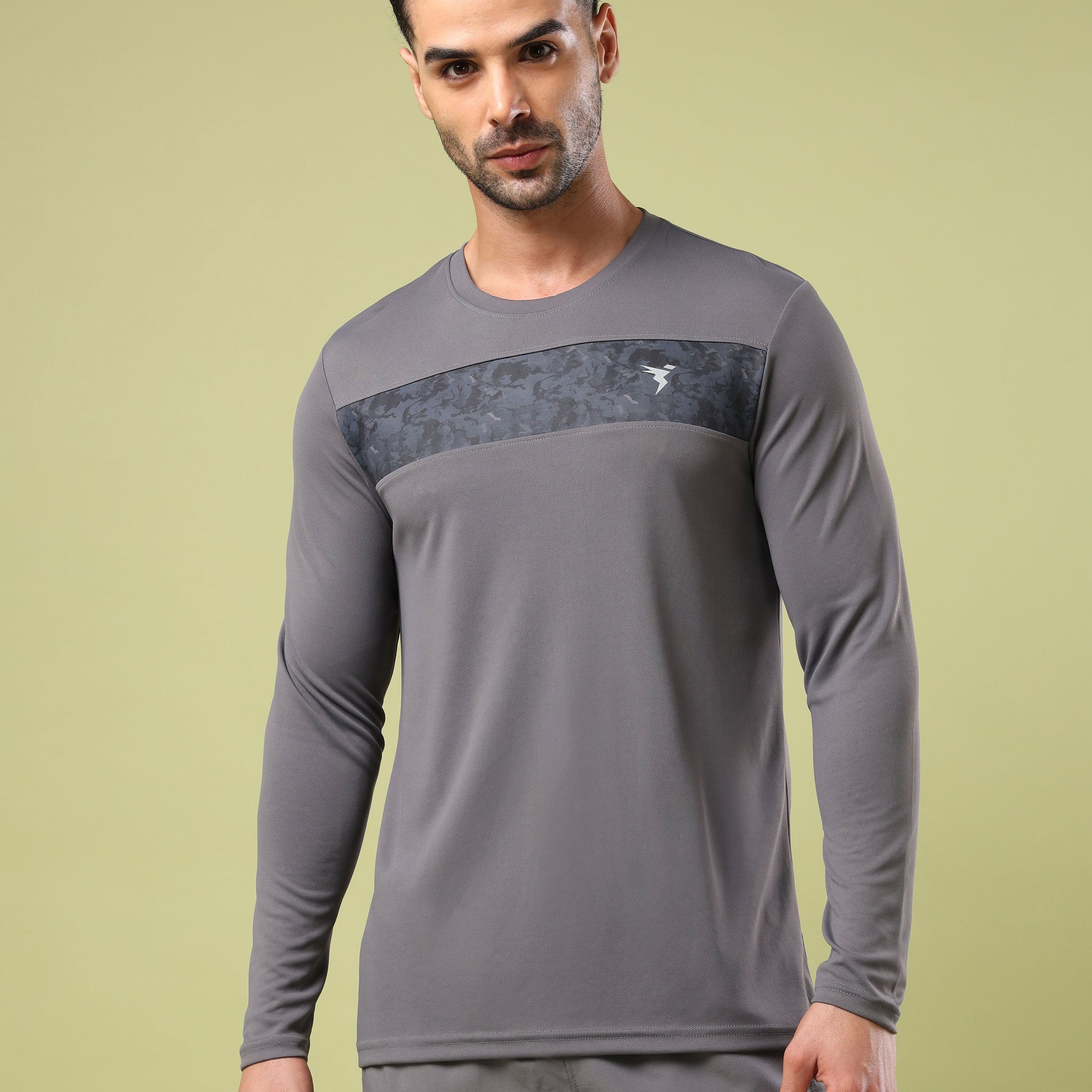 Men Printed Slim Fit Round Neck Sports T-shirt with TECHNO COOL+