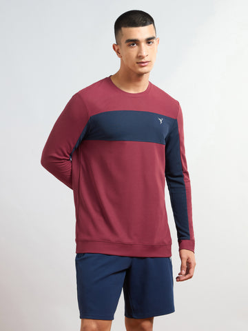 Men Colorblock Slim Fit T-shirt with MATPIQ