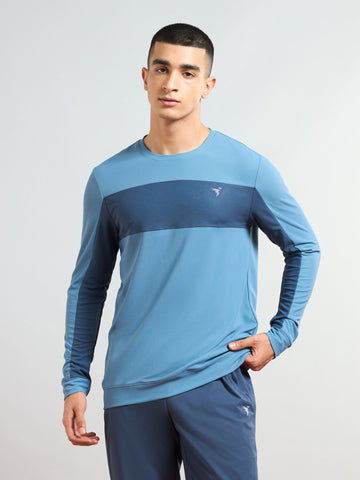 Men Colorblock Slim Fit T-shirt with MATPIQ