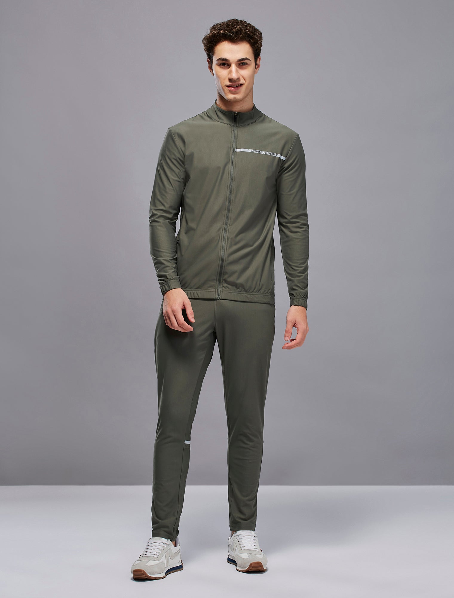 Men Solid Slim Fit Mock Tracksuits with DURACOOL+