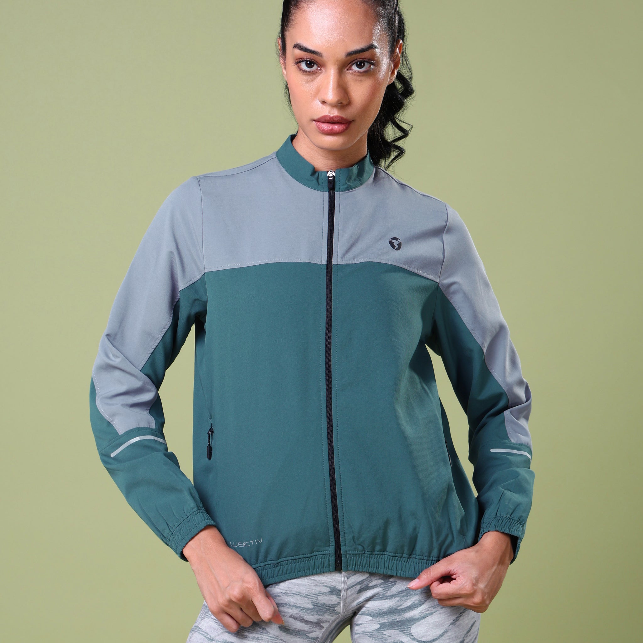 Women Colorblock Slim Fit Mock Neck Sports Jacket with TECHNOLITE