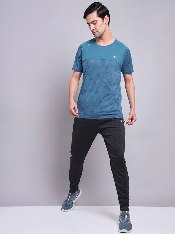 Men Jacquard Slim Fit Crew Neck T-shirt with VENTMESH