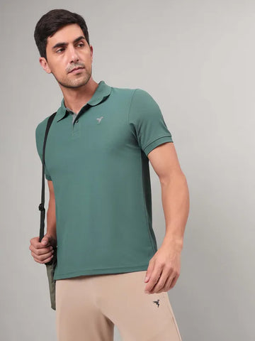 Men Solid Slim Fit Polo T-shirt with MATPIQ