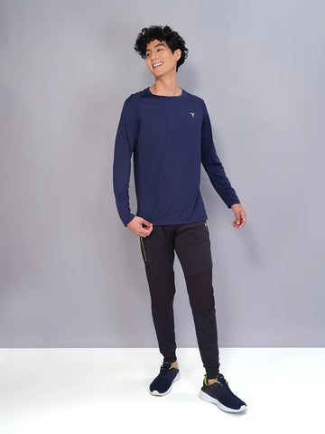 Men Solid Slim Fit Crew Neck T-shirt with TECHNO COOL