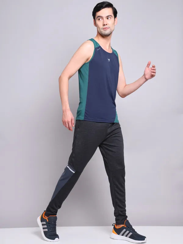 Men Colorblock Slim Fit Scoop Neck Innerwear Vest with TECHNO COOL+