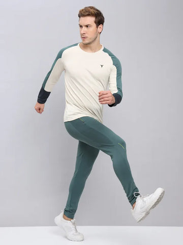 Men Colorblock Slim Fit Crew Neck T-shirt with TECHNO COOL+