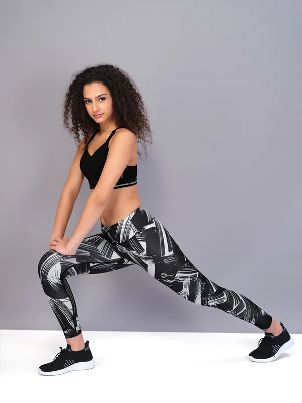 Women Printed Slim Fit Tights with TECHNO COOL